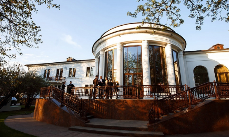 Dipservice Hall