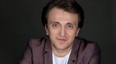 actor-and-comedian-denis-dorokhov_58.png